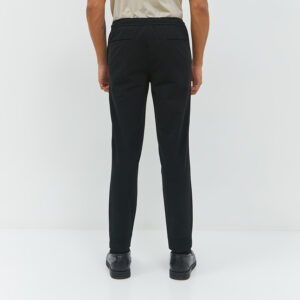 JOBB Tyga Celana Panjang Pria Modern Slim Fit Dark Black