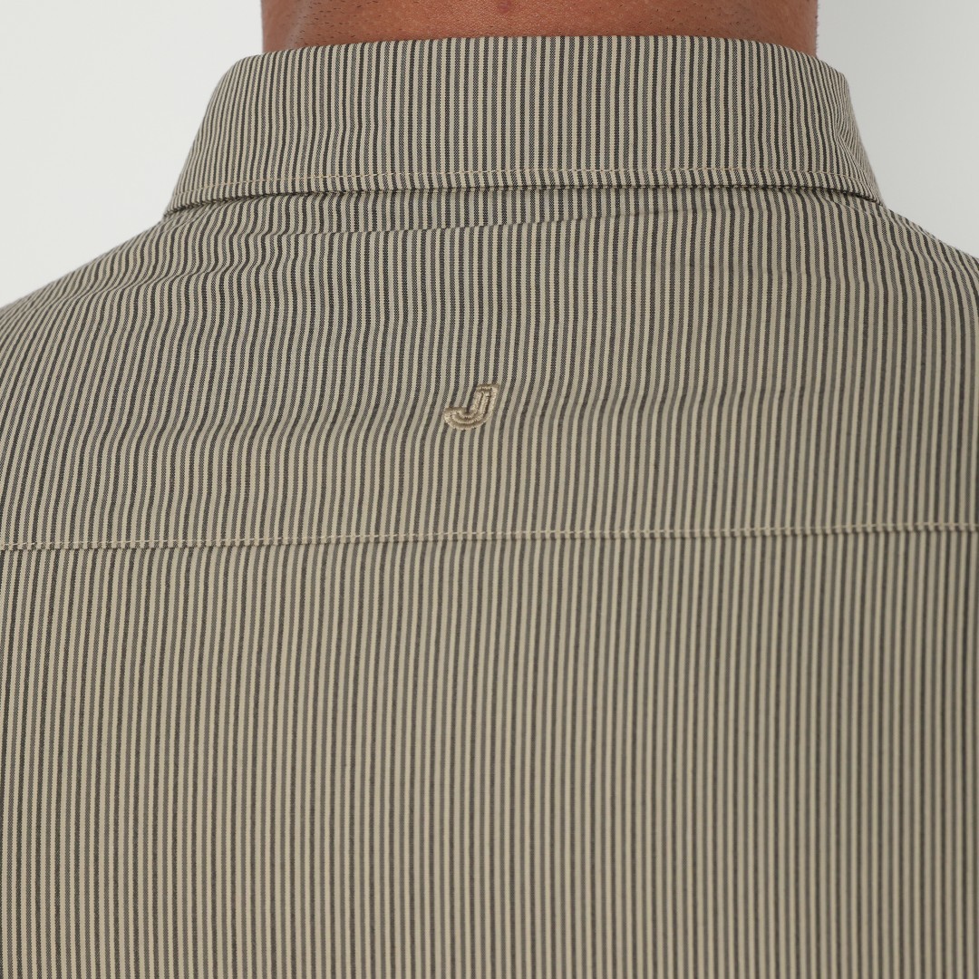 Jobb Yorke Kemeja Pria Lengan Pendek Slim Fit Khaki - Image 4