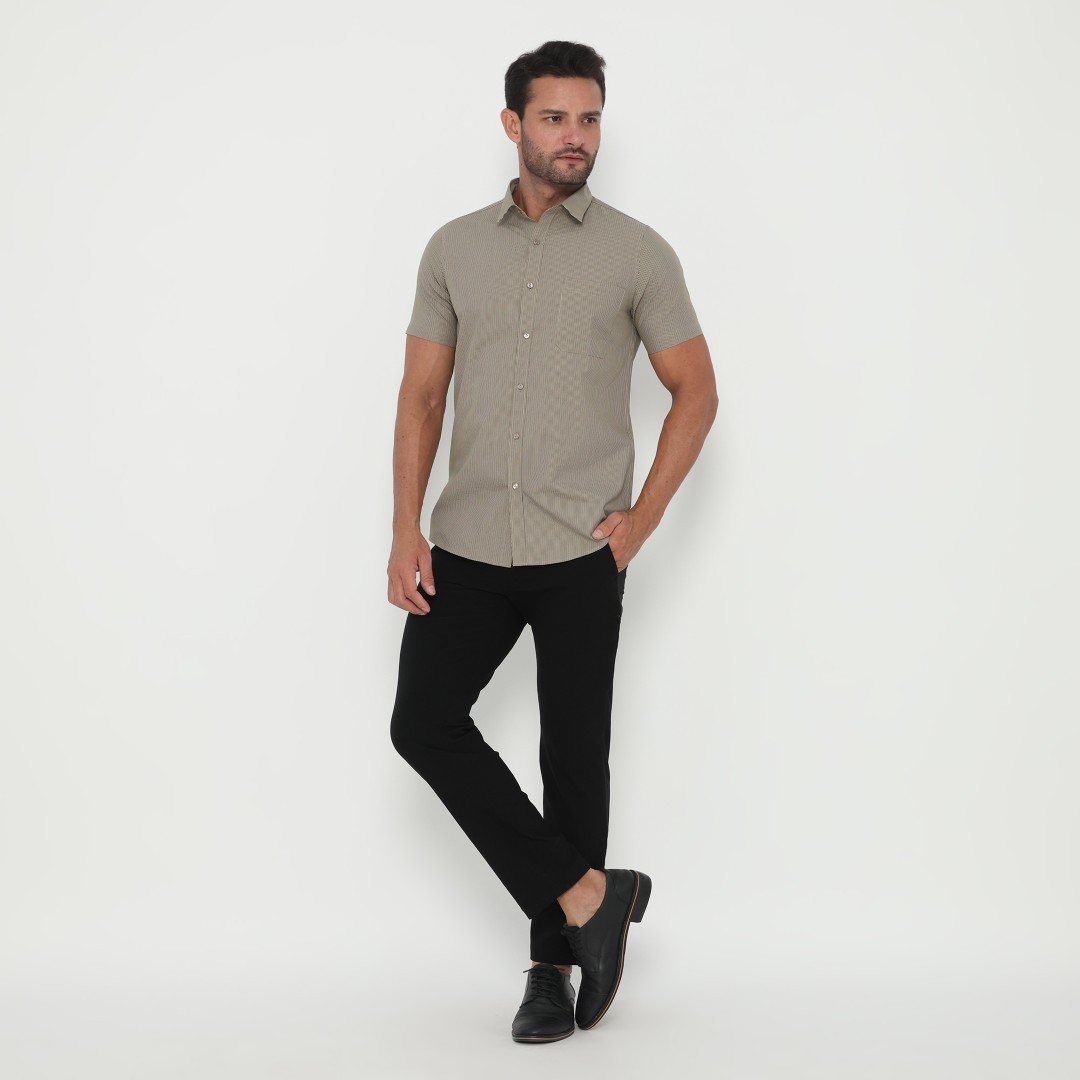 Jobb Yorke Kemeja Pria Lengan Pendek Slim Fit Khaki - Image 5