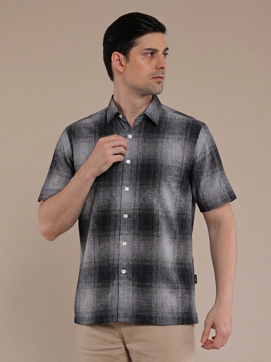 M2menstyle Kemeja Flanel Pria Lengan Pendek Charcoal Grey - Image 5