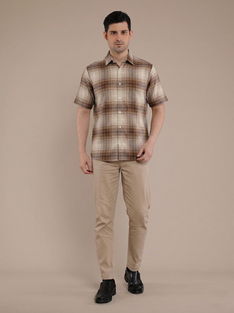 M2menstyle Kemeja Flanel Pria Lengan Pendek Cream Tan - Image 2