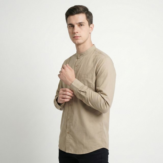 Gianni Visentin Kemeja Koko Lengan Panjang Regular Fit Pria - Coklat - 1010 - Image 2
