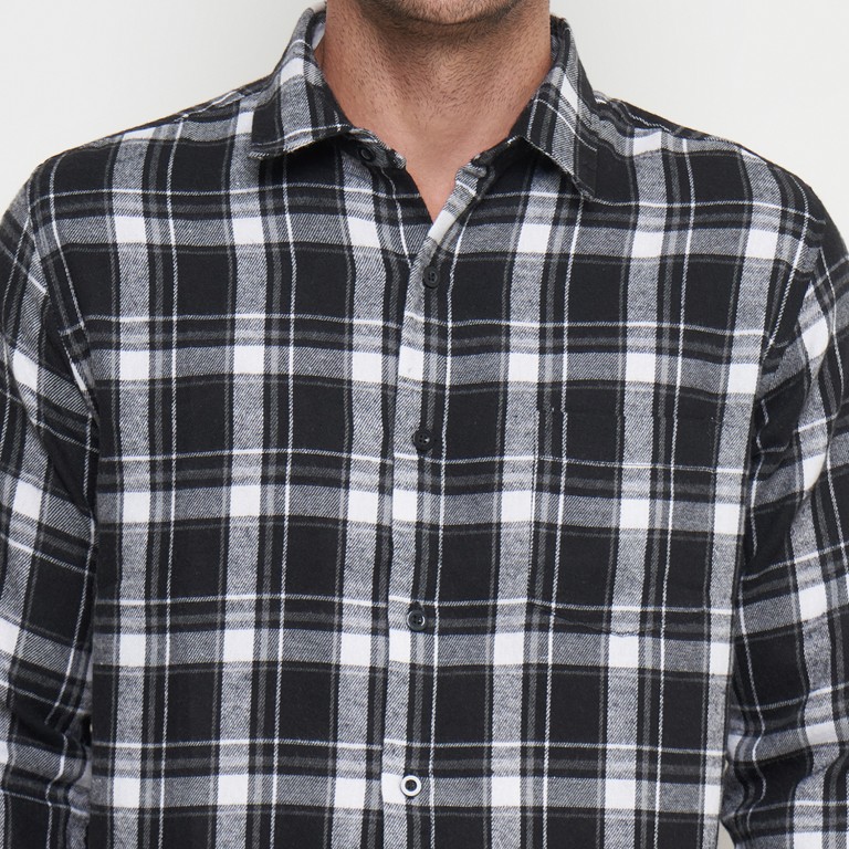 Gianni Visentin Kemeja Slim Fit Flannel Pria Kotak Kotak Hitam Putih 6068 - Image 6