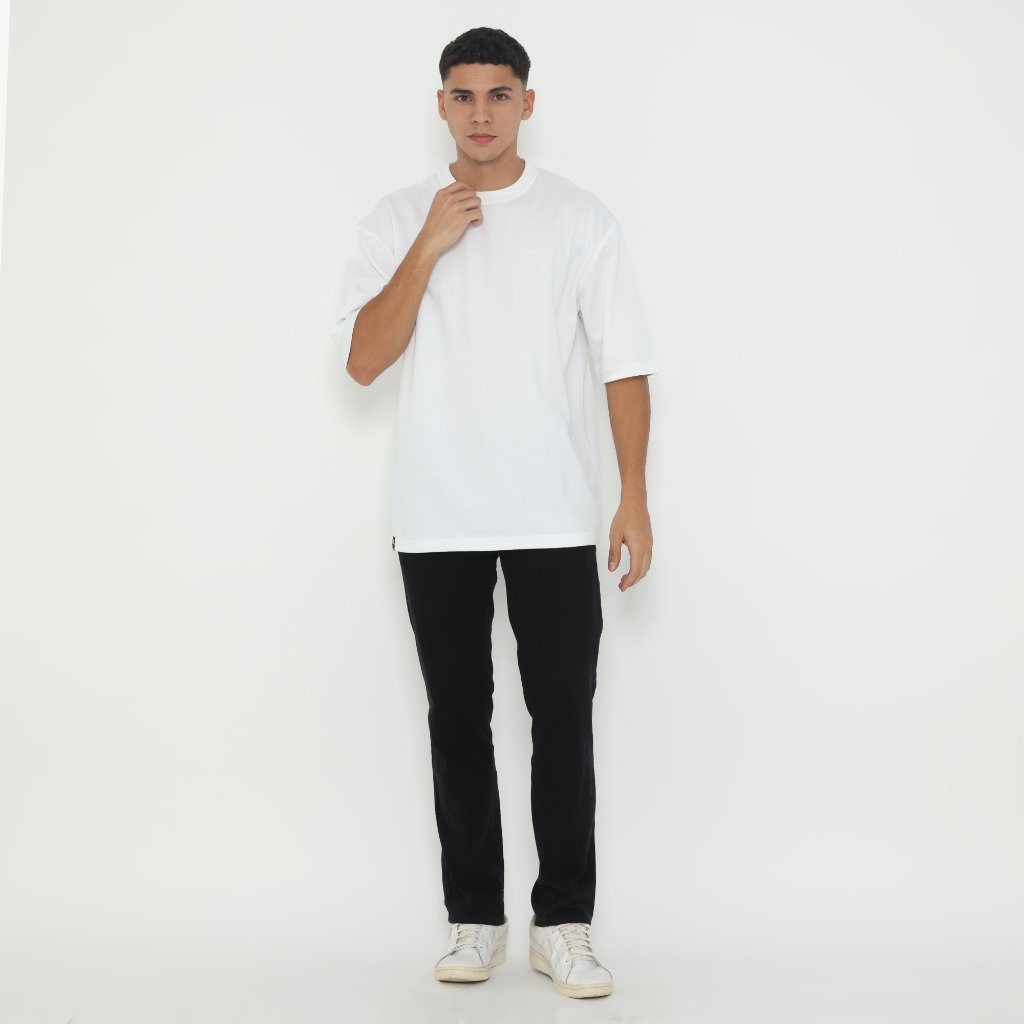 d&f T-Shirt Design Oversize – Putih - Image 4