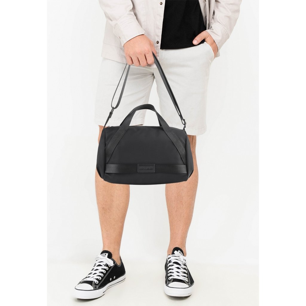 Pierre Cardin Tas Selempang Sling Bag Nilon Duffle Bag Pria Hitam 9112834301BLA - Image 2